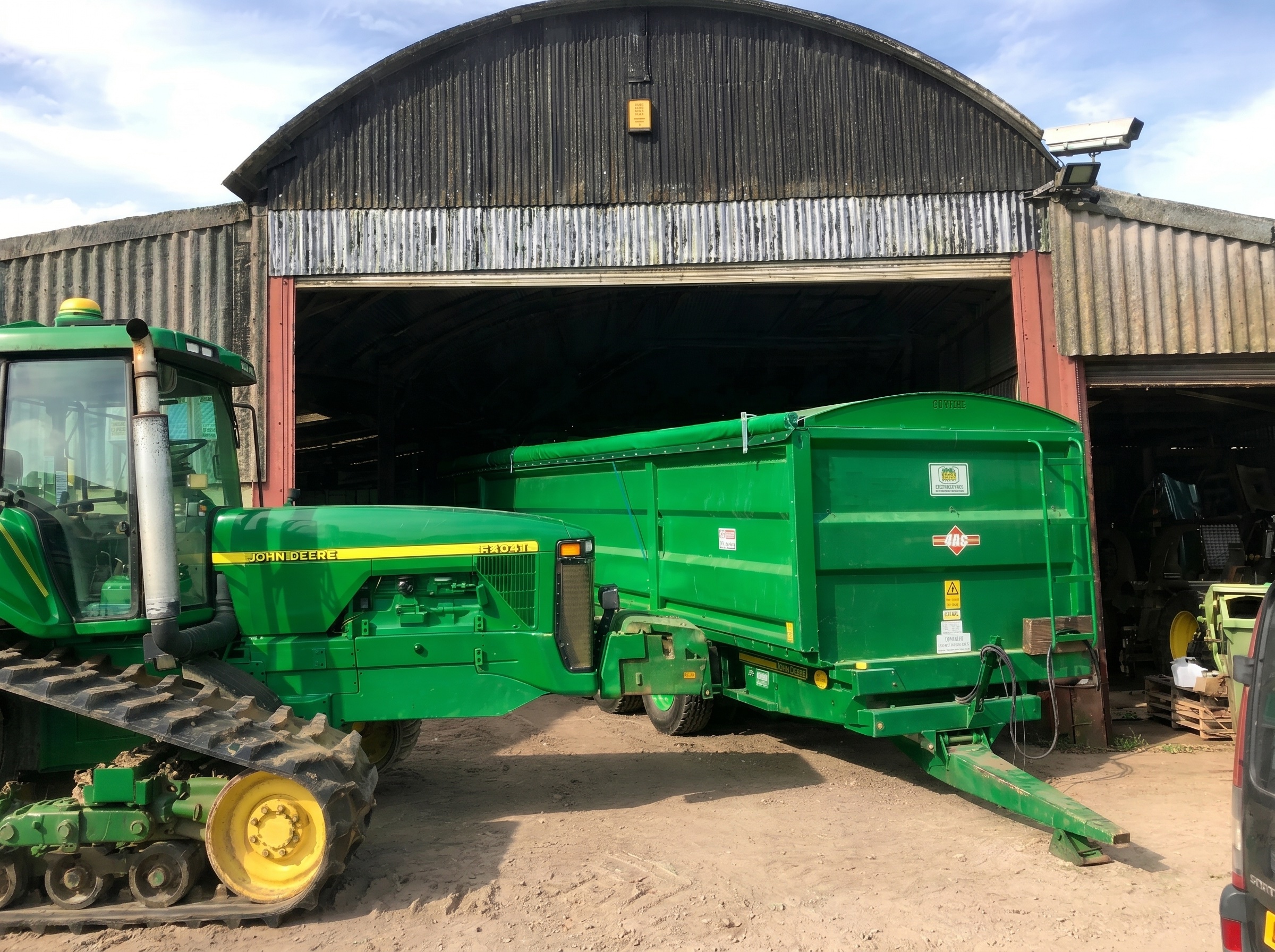 Rollover sheet rolled over a trailer and tensioned watertight